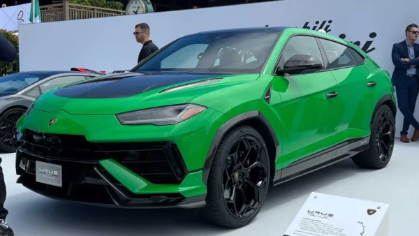 Lamborghini Urus Performante 