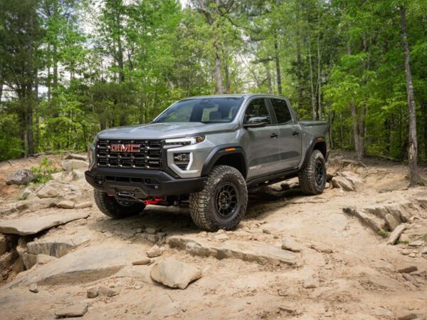 2024 GMC Canyon