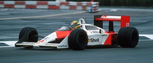 McLaren MP4-4 racing car