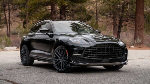 2023 Aston Martin DBX 707