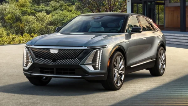 2023 Cadillac Lyriq