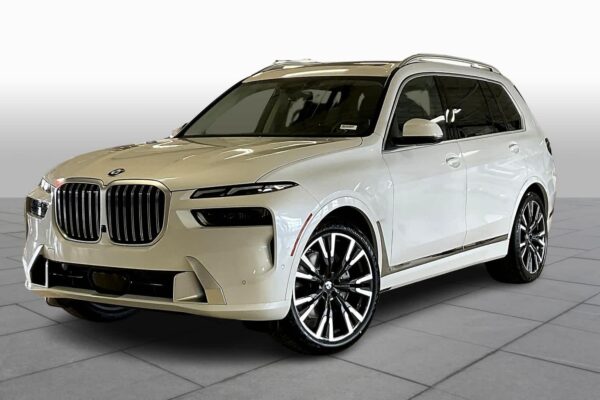 2024 BMW X7 Price, Specs & Review